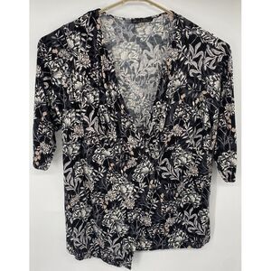 Rose & Olive 2X Womens Black and White Floral V Neck Top Blouse‎ Knit